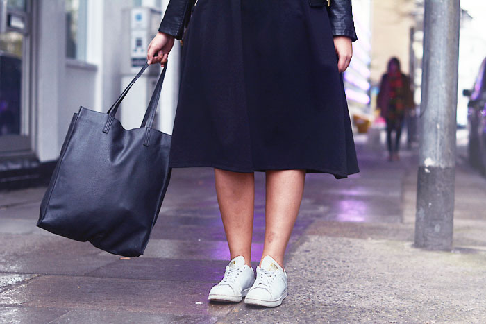 HOW TO STYLE SNEAKERS WITH DRESSES