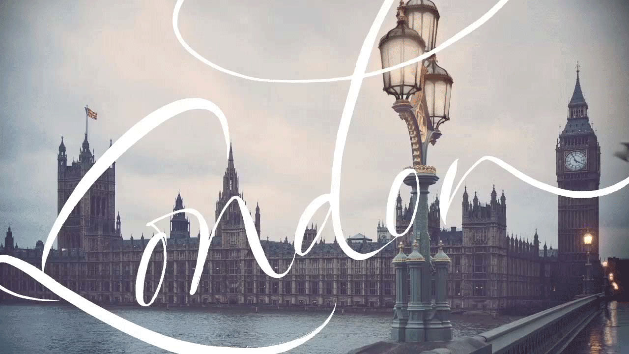 WATCH THE BURBERRY A/W 2015 SHOW LIVE!